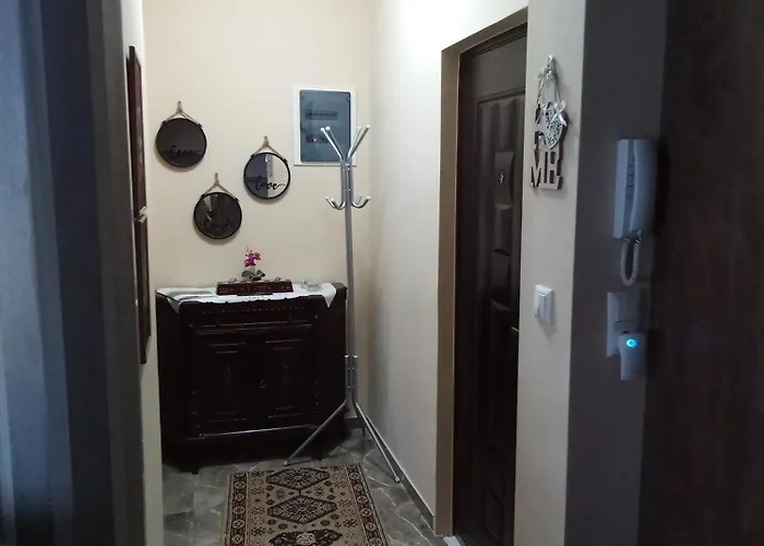 Mama\'S House